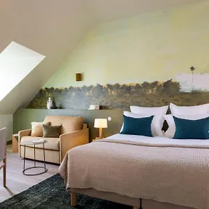 4* Hotel Le Petit Oberkampf &